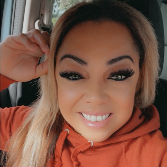 Meet your Posher, Elena - Picture 1 of 1